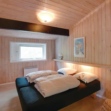 Four-bedroom In Nexo