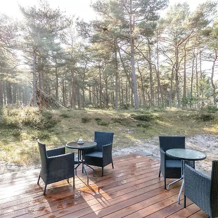 Four-bedroom In Nexo Vester Somarken